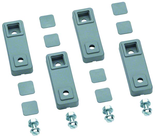 Pattes de fixation murale Univers livrées avec vis de fixation M6x12 synthétique FL863Z